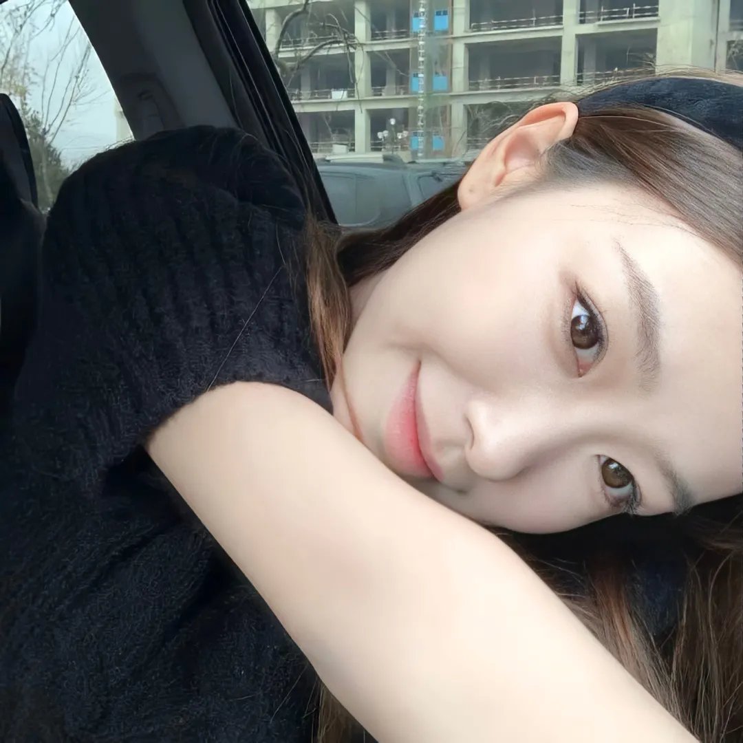 哈啰,我叫朵莉丝